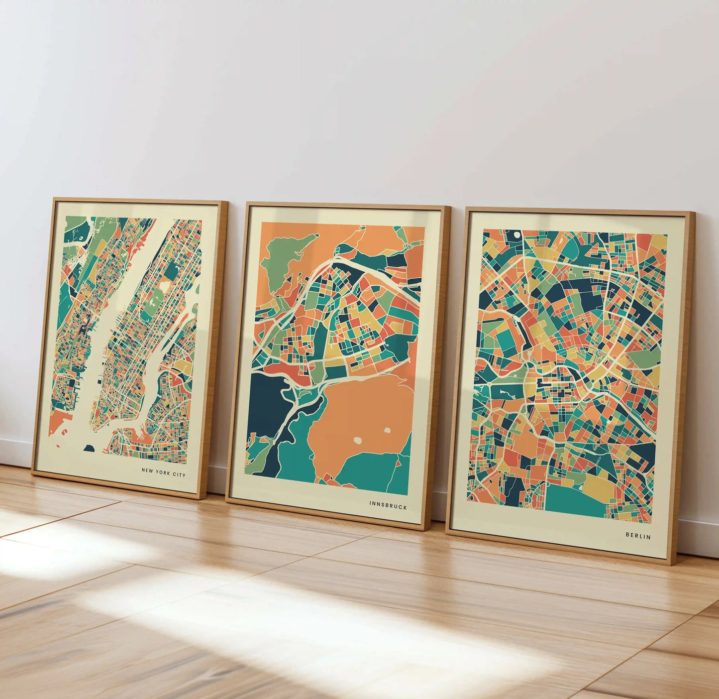 Innsbruck Stadtkarte Poster – Polychroma Modern Art Print